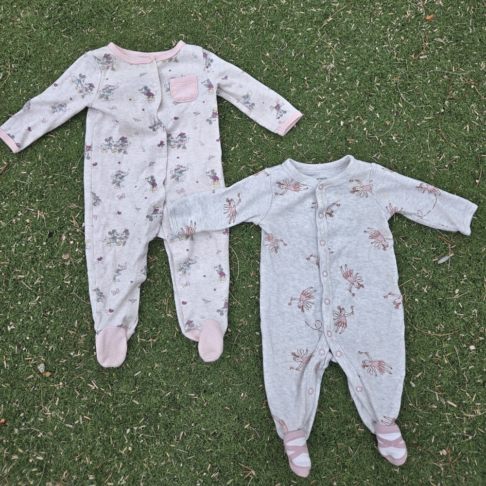 🧚‍♀️2 Onsie long Sleeve/Footie Pajamas bundle, Size 3-6 Month